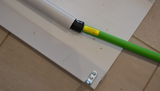 Roman blind motor slides into tube