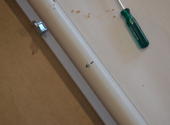 Roman blind tube was marked for locking setscrew